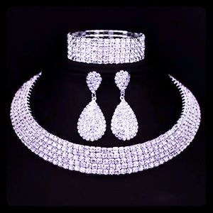 Women Fashion Necklace Earrings And Bracelet